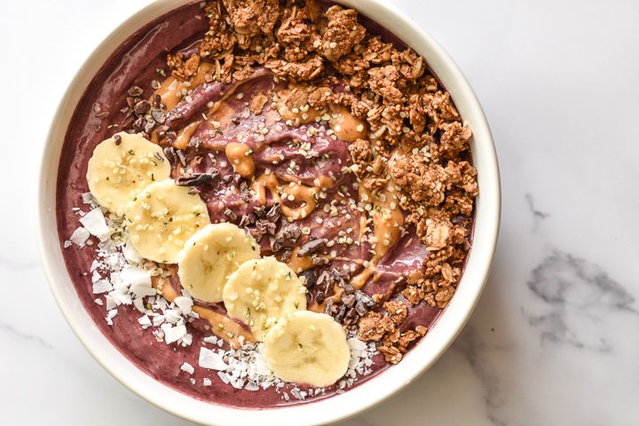 peanut butter acai bowl with toppings