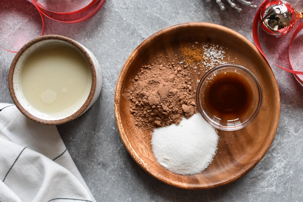 ingredients for homemade oat milk hot chocoalte