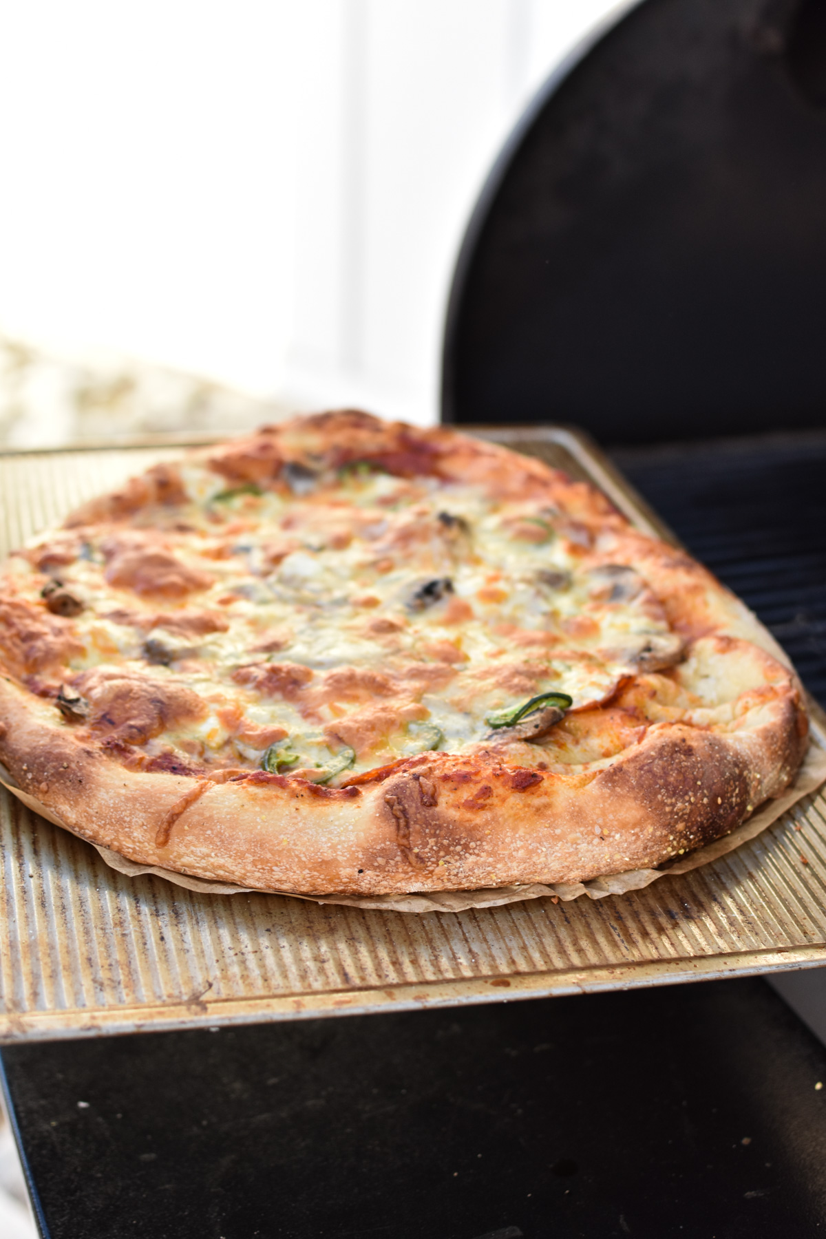 4 Tips for Turning a Cast-Iron Skillet into a Pizza Stone